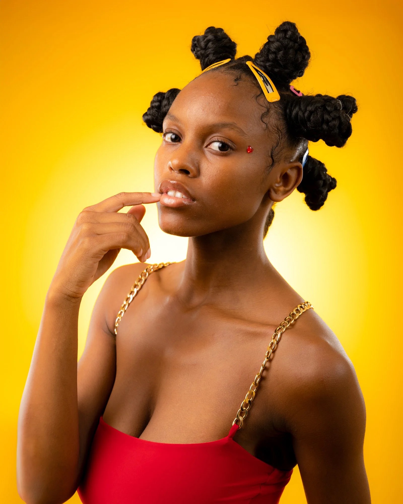 Lukendra Starlena Yellow photography by Jeff M. Burt