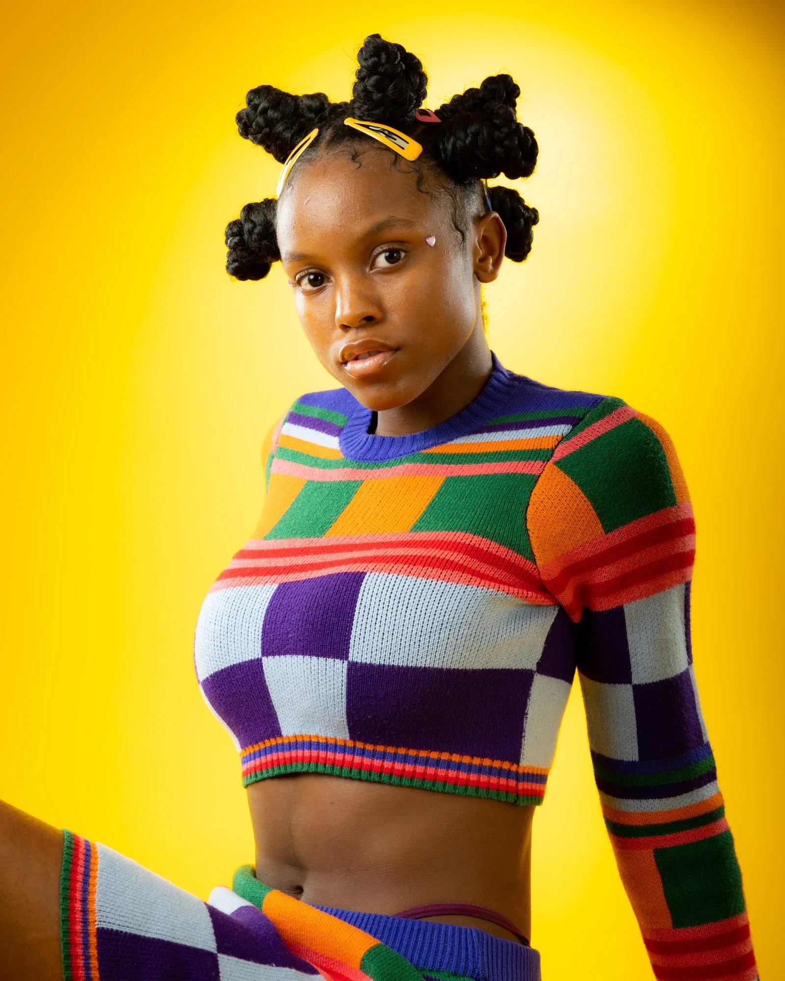 Lukendra Starlena Yellow photography by Jeff M. Burt